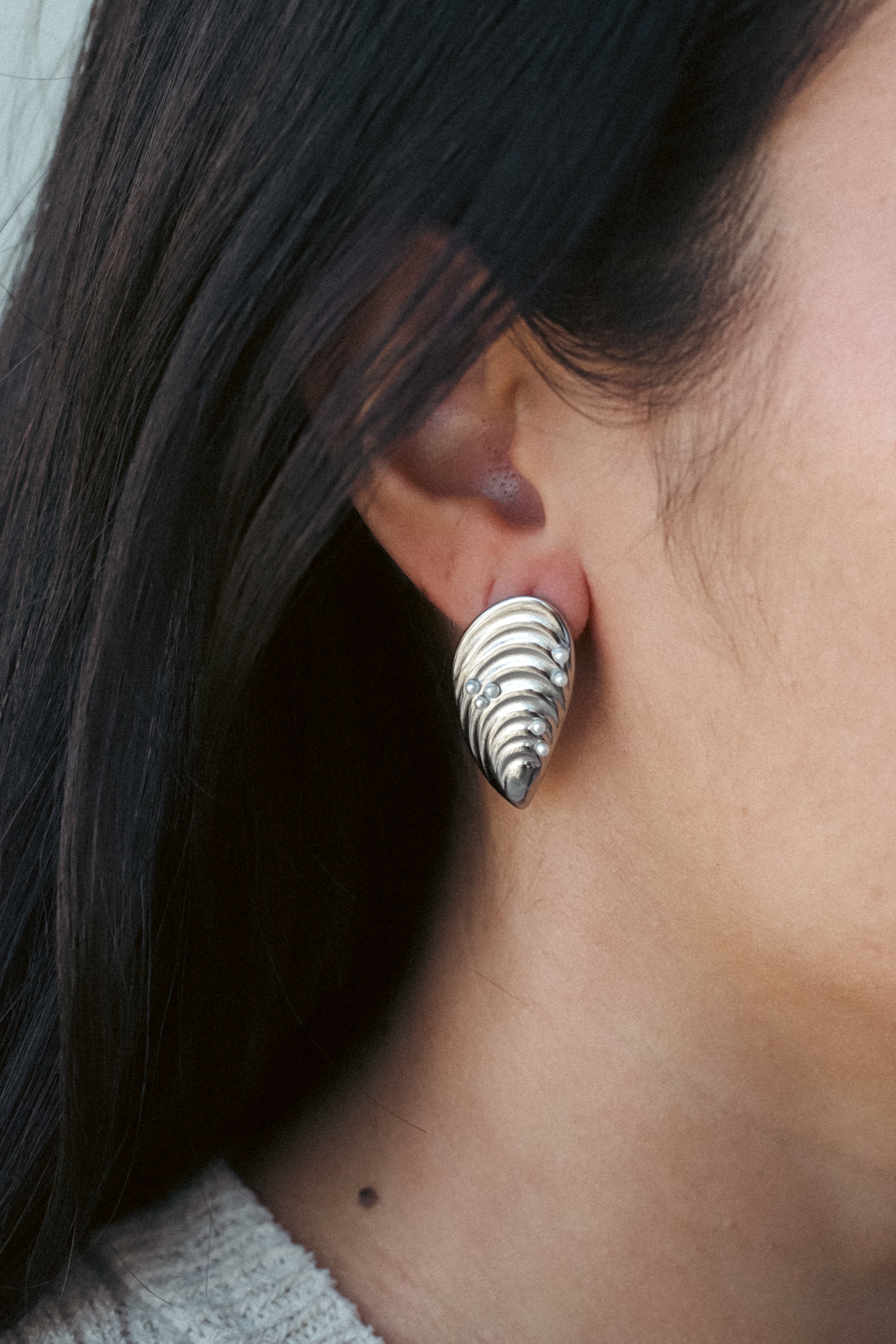 PEARL SHELL.