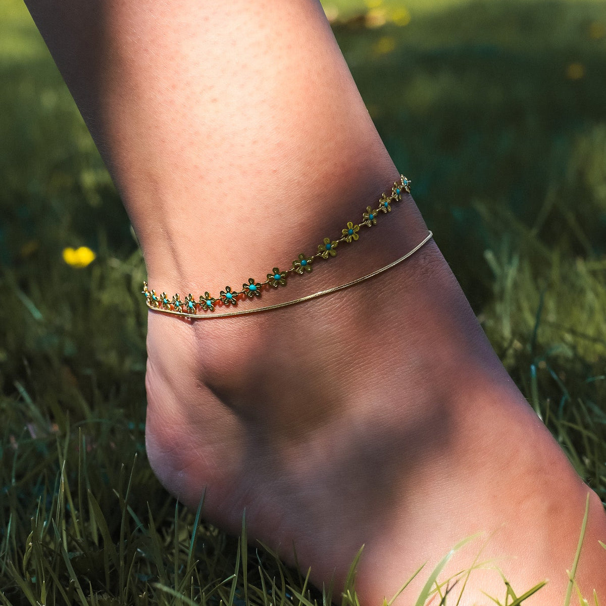 THIN ANKLET.