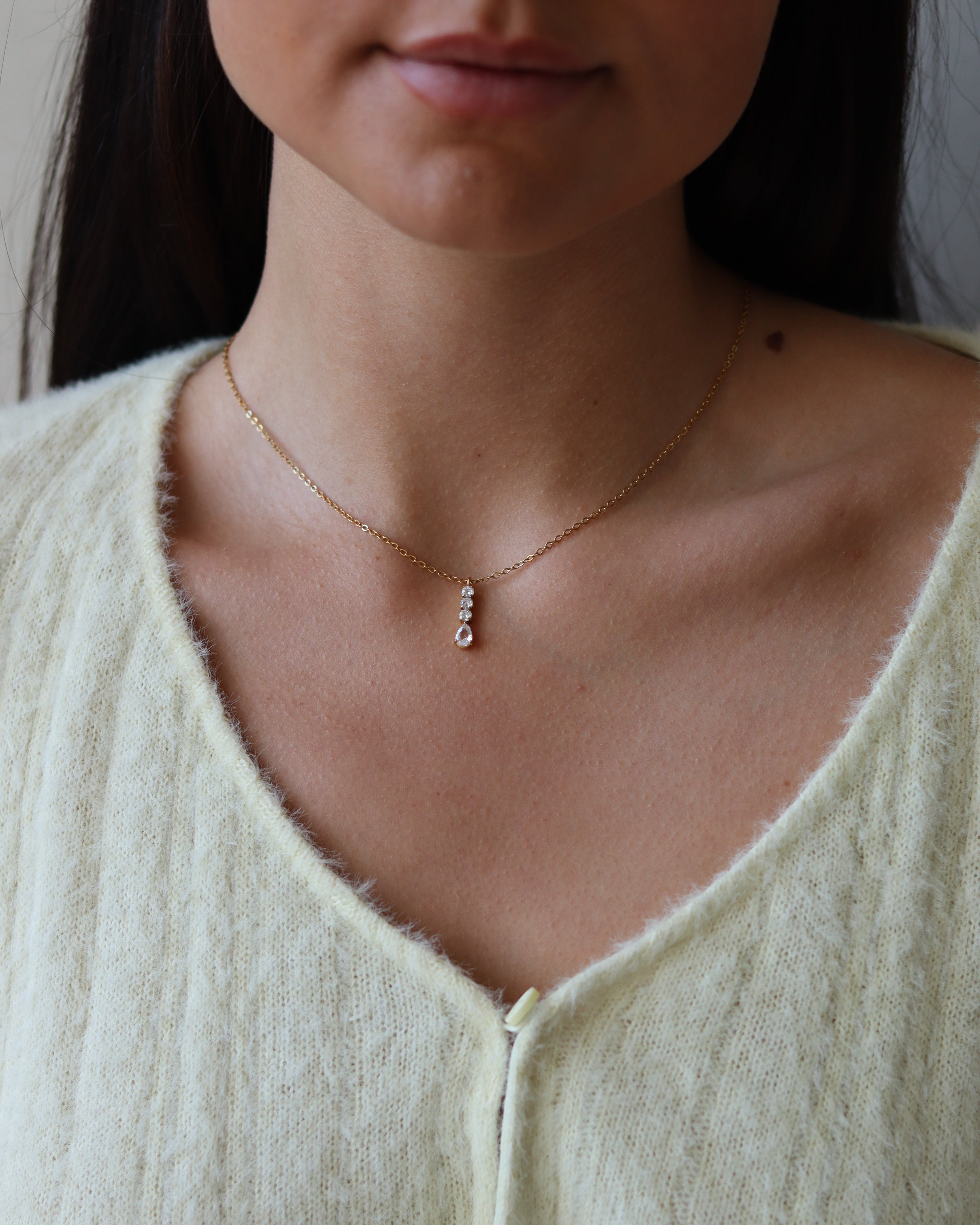 TRINITY. Necklace