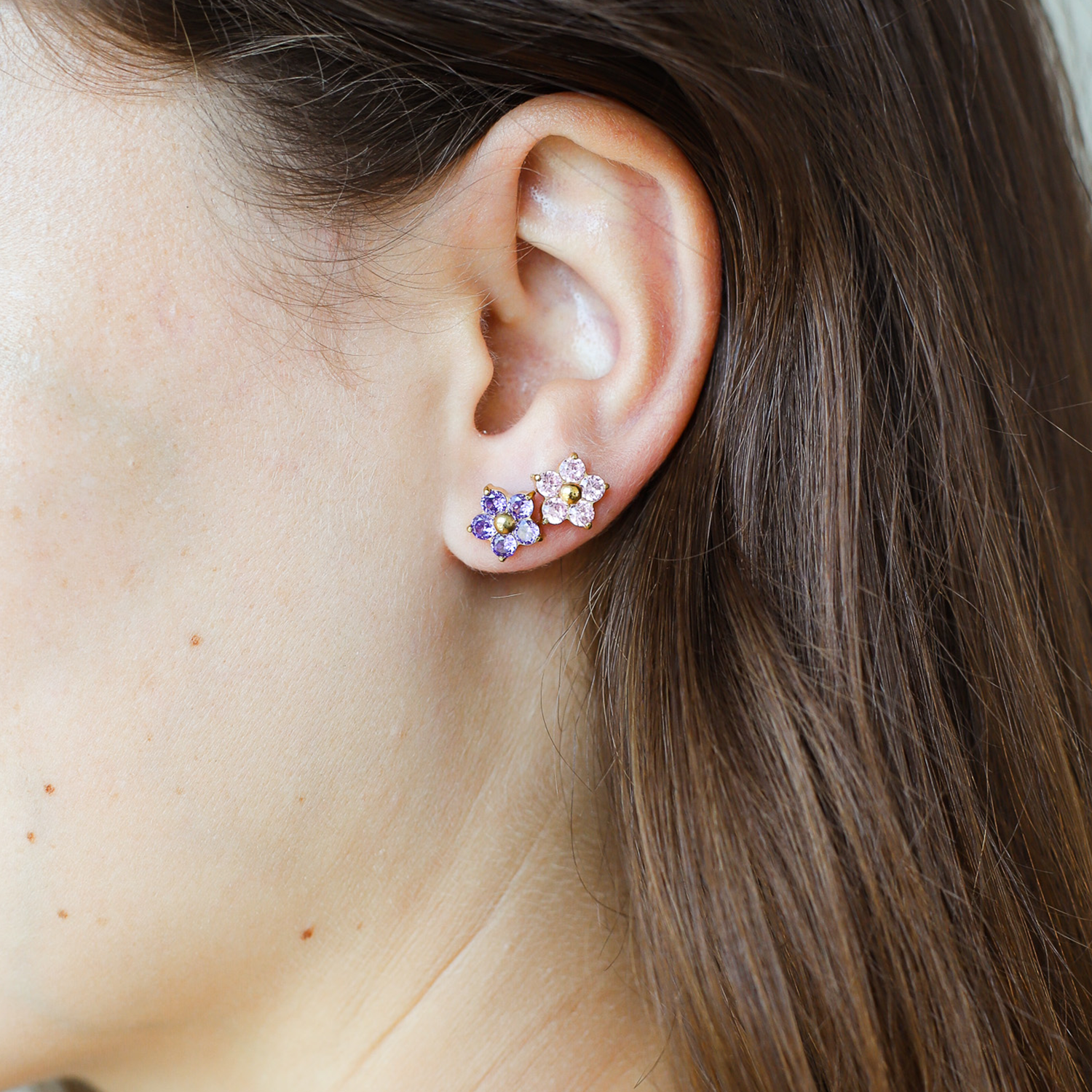 BLOSSOM STUD.