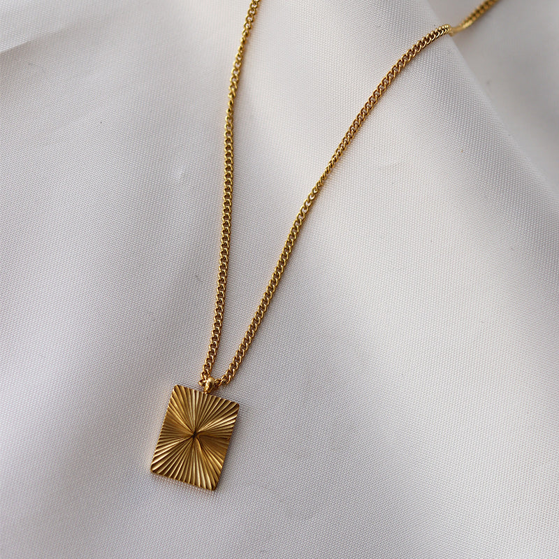 RAYS. necklace