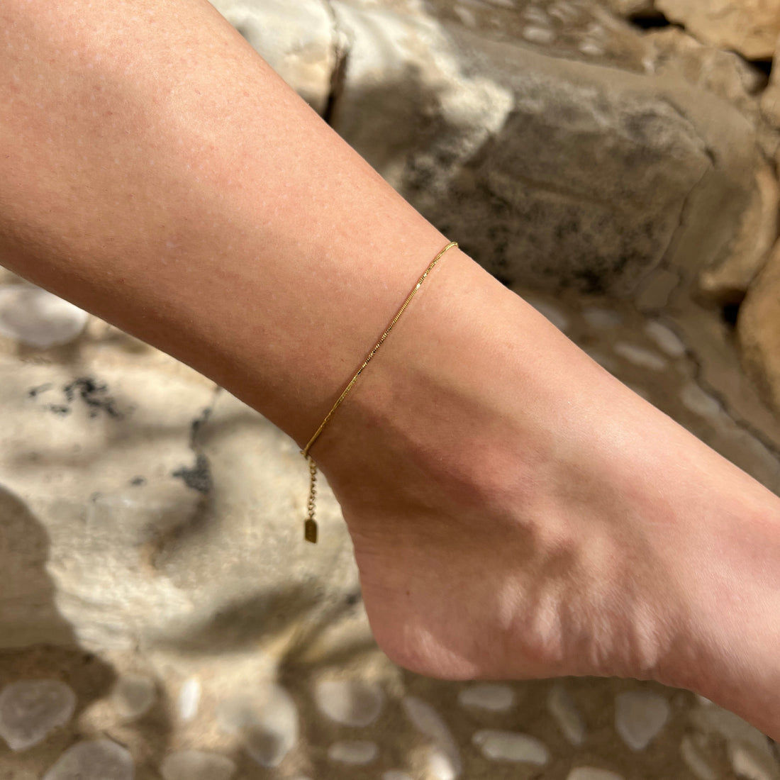 TWISTED THIN. ANKLET