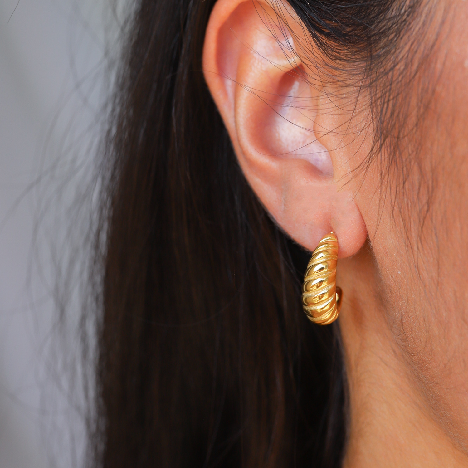 CROISSANT. earrings